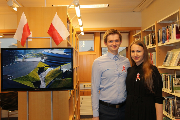 Hér má sjá mynd af Adam og Katarzyna Calicki, sem unnu ötullega að undirbúningi hátíðarinnar Hér má sjá mynd af Adam og Katarzyna Calicki, sem unnu ötullega að undirbúningi hátíðarinnar