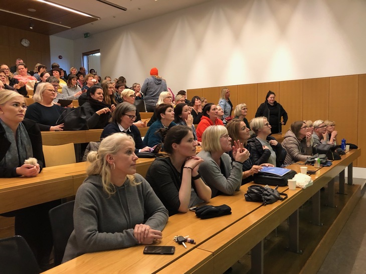 Horft yfir salinn í Íþróttaakademíunni