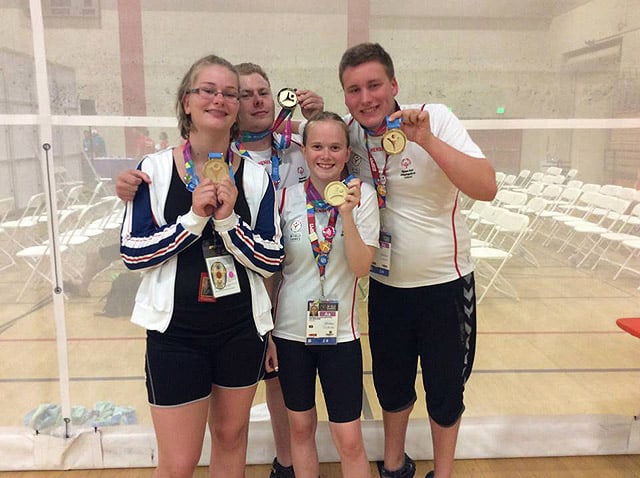 Ástrós María Bjarnadóttir fyrir miðju með gull fyrir 4x50m skriðsund Ástrós María Bjarnadóttir fyrir miðju með gull fyrir 4x50m skriðsund