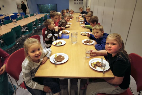 Frá matmálstíma í Heiðarskóla.
