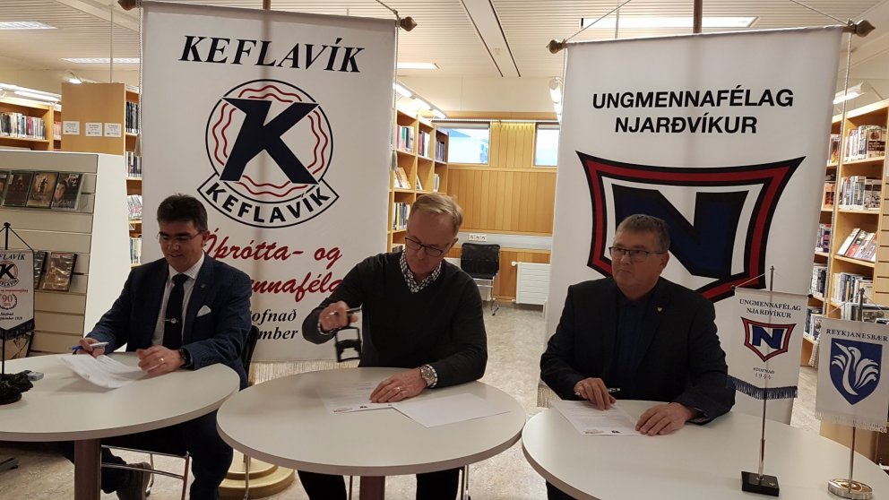 Einar Haraldsson, formaður Keflavíkur, íþrótta- og ungmennafélags, Kjartan Már Kjartansson, bæjarst&hellip;