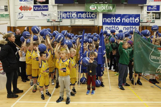 Kátir körfuboltaiðkendur á Nettómóti. Ljósmynd: Víkurfréttir