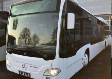 Bus4u sér um innanbæjarstrætó eftir fjórum leiðum R1-R4.