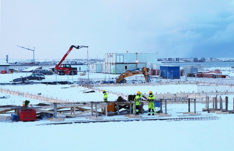 Vinna við fyrsta áfanga Stapaskóla er nú í fullum gangi.