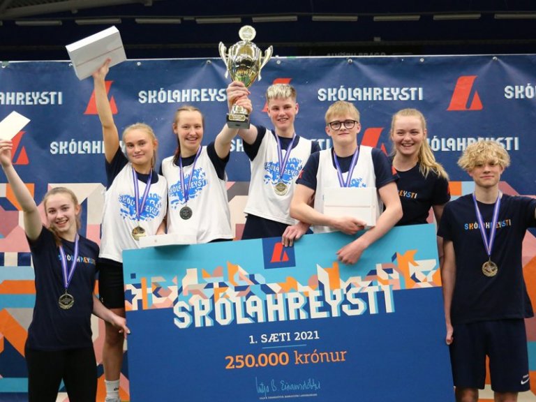 Lið Heiðarskóla er skipað þeim Emmu Jónsdóttur (armbeygjur og hreystigreip), Heiðari Geir Hallssyni&hellip;