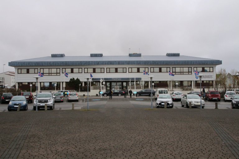 Ársreikningur Reykjanesbæjar fyrir árið 2018 var afgreiddur á fundi bæjarstjórnar í ráðhúsi Reykjan&hellip;