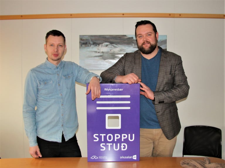 Friðrik Valdimar Arnarson og Hafliði Ingason komu færandi hendi til Reykjanesbæjar í gær með Stoppu&hellip;