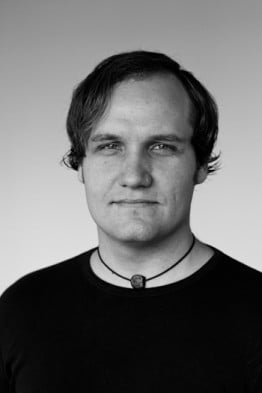 Tómas Viktor Young.