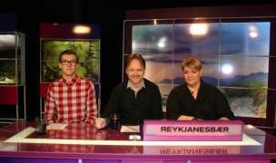 Útsvarslið Reykjanesbæjar í sjónvarpssal.